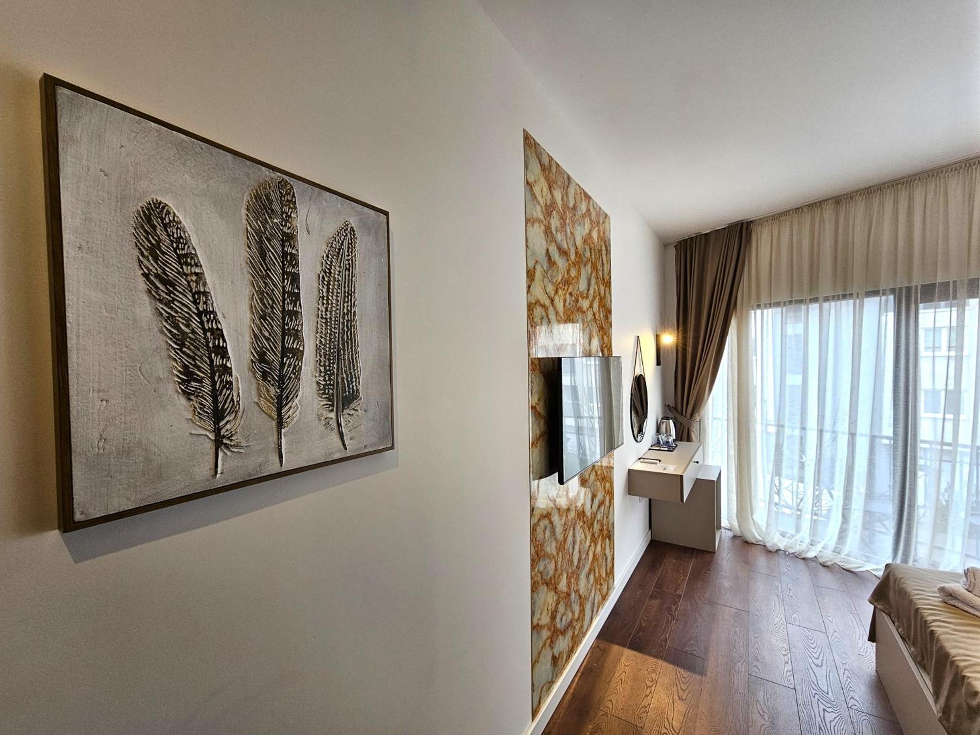 Lolo Luxury Rooms & Suites 부드바 외부 사진
