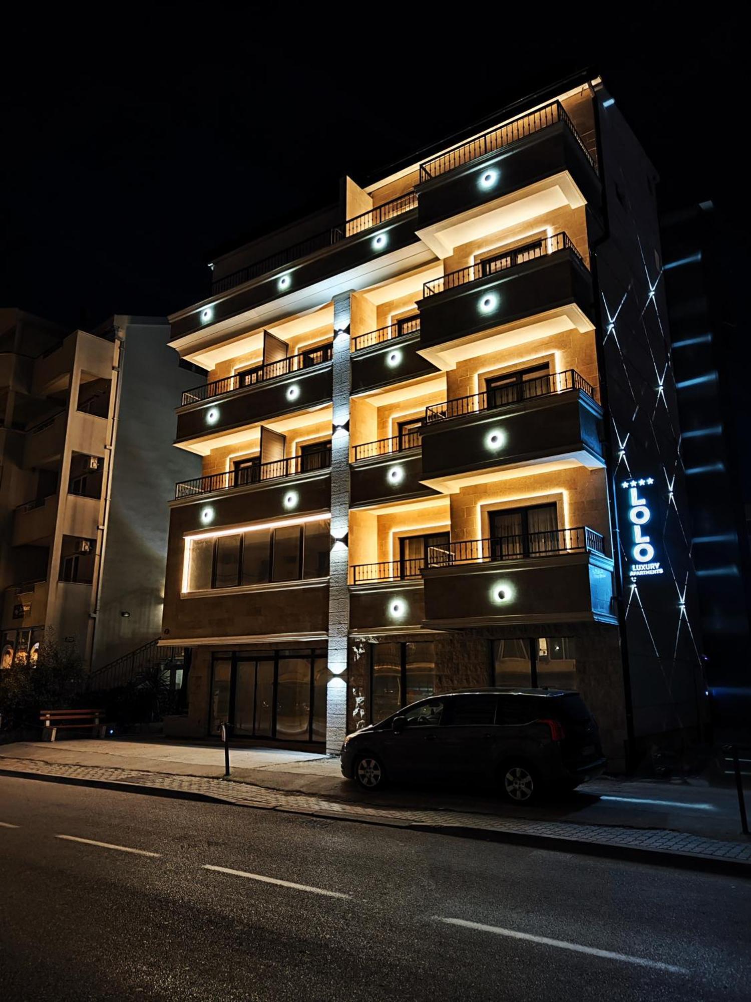 Lolo Luxury Rooms & Suites 부드바 외부 사진